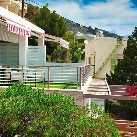 Villa Yolanda 2 - Luxury Stylish Studio Dora, Sea View Poros Town Exterior photo